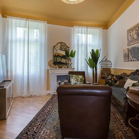 La Casa Di K I P L I N G 